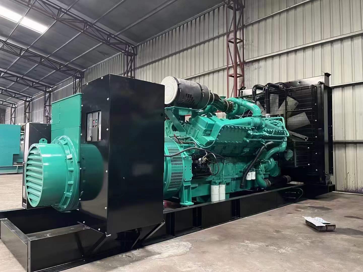 府谷如何降低 800kW 柴油发电机输出电流的波动？