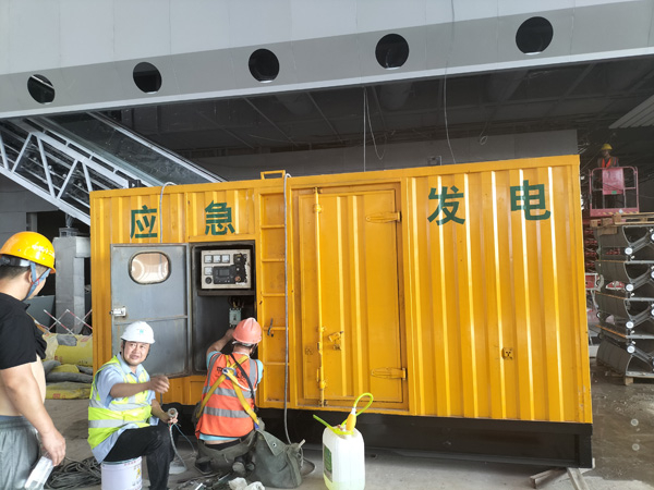 府谷怎样判断空气滤清器是否需要更换？